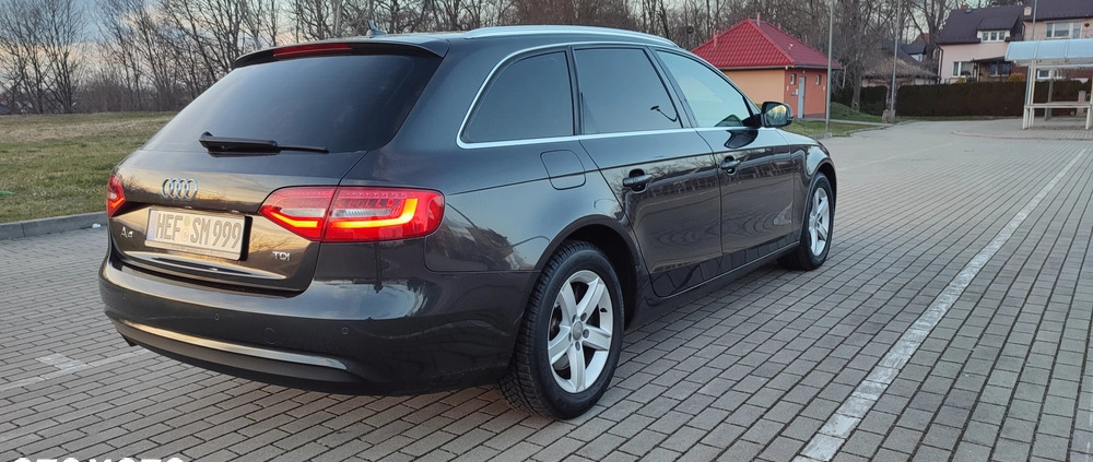 Audi A4 cena 38900 przebieg: 239000, rok produkcji 2012 z Piotrków Kujawski małe 277